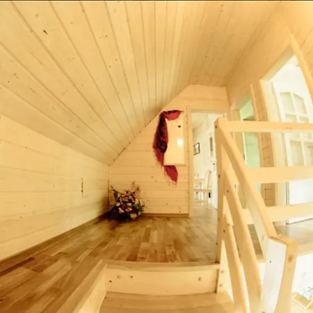 Hotel Domek Nad Strumykiem *