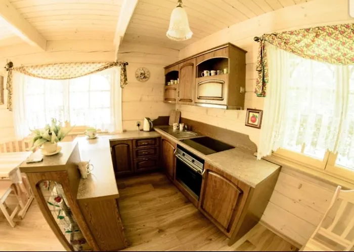 Domek Nad Strumykiem Hotel *